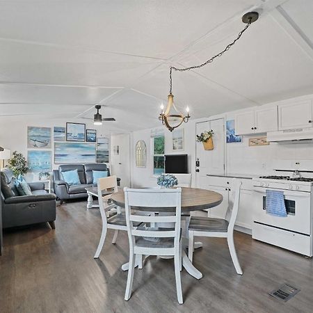 Pet-Friendly Lake Dallas Home Near Lewisville Lake Extérieur photo