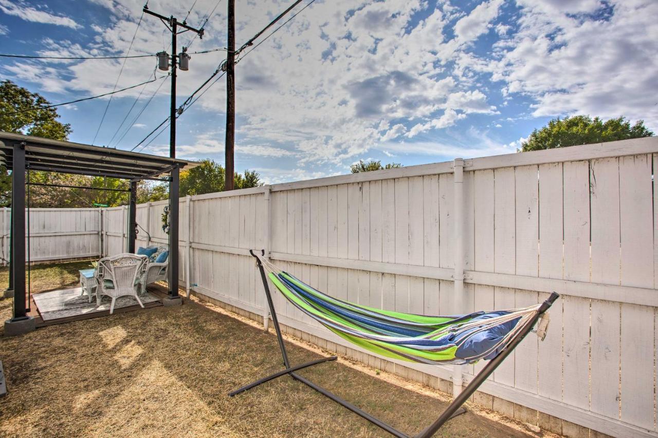 Pet-Friendly Lake Dallas Home Near Lewisville Lake Extérieur photo