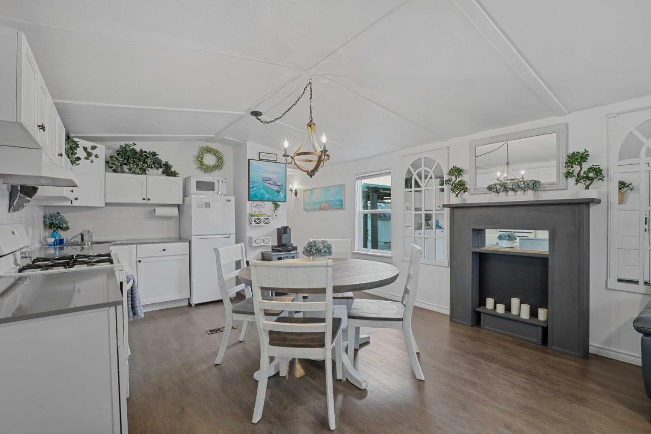 Pet-Friendly Lake Dallas Home Near Lewisville Lake Extérieur photo